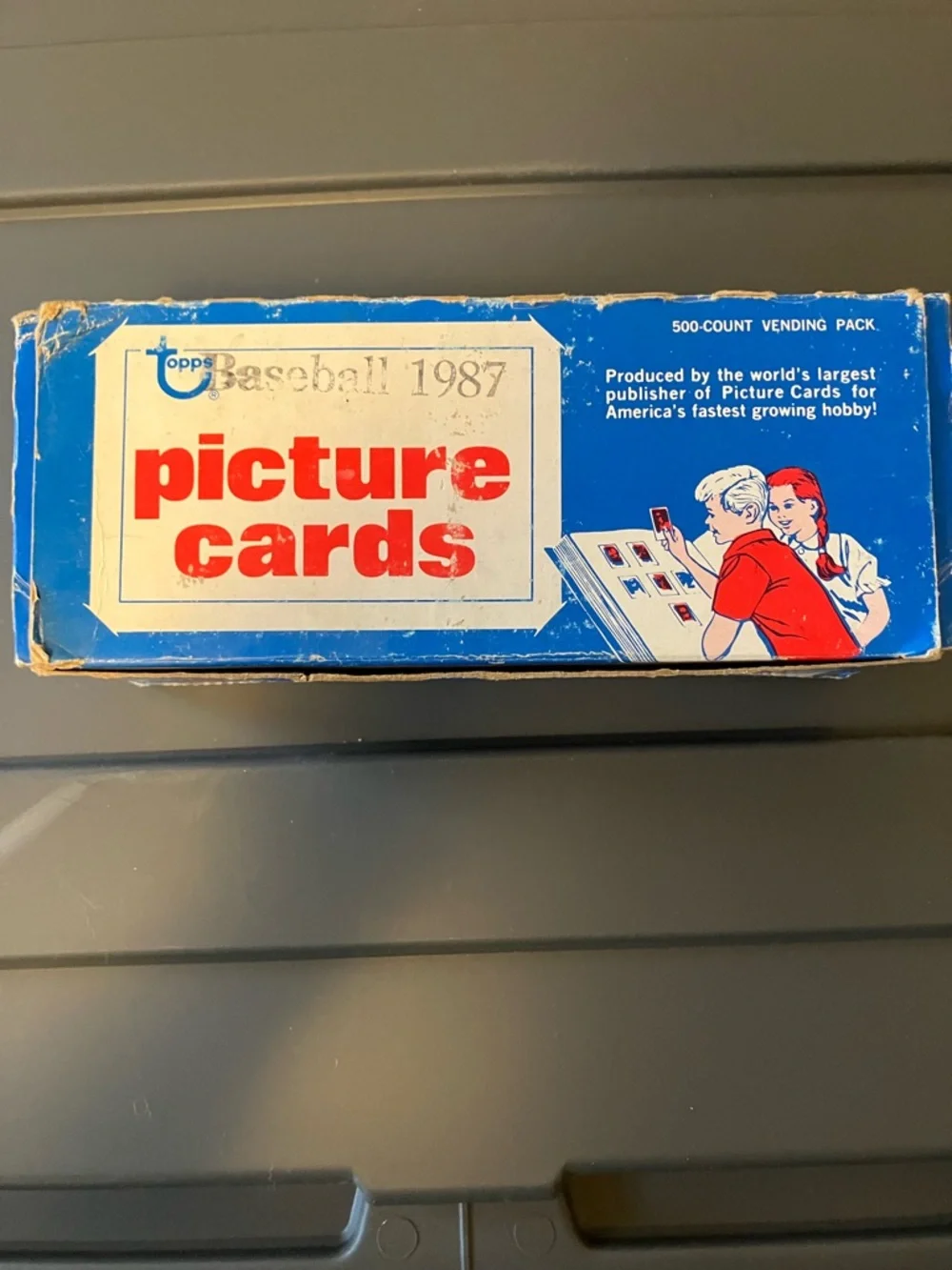 Topps 1987 Vending Pack Baseball Cards Blue and Red Picture Cards Display Box - Picture 1 of 3